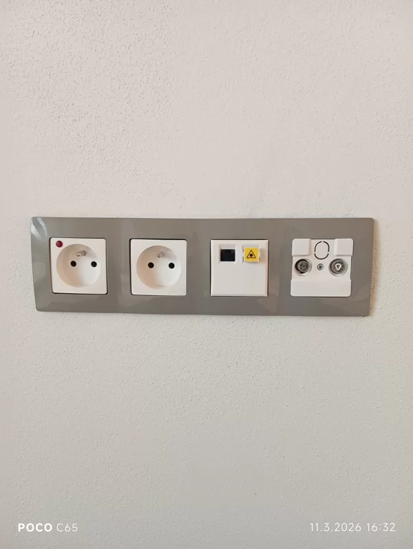 Připojeni Internetových zásuvek RJ45