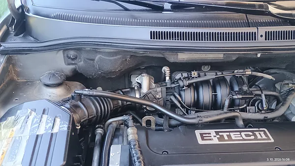 VYMĚNA MOTOROVÉHO OLEJE A FILTRU